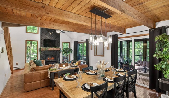5 Star mountain home where the host thought of everything, so you don’t have to! in Bushkill