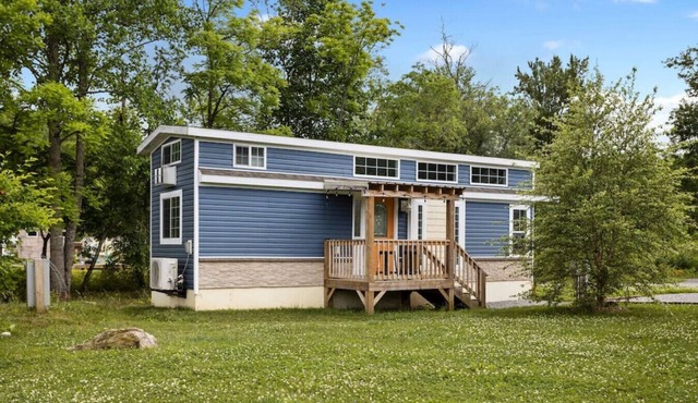#7 Firefly · Firefly Hideaway @ Acony Bell Tiny Home Village
