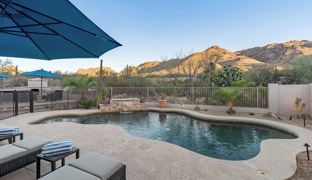 A Sophisticated Desert Contemporary with Iconic Mountain Views in Scottsdale