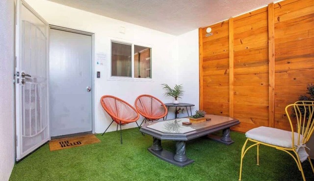 Airy LA Stay Near Stadiums & LAX | Private Patio