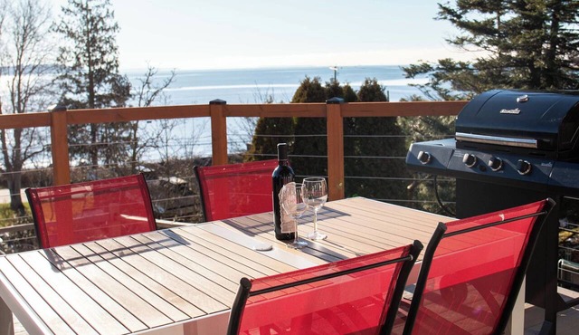 Bay View A-Frame + King Bed | 5-Min Walk to Beach