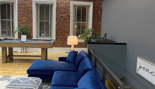 Beautiful apartment, located directly on Market street in Corning