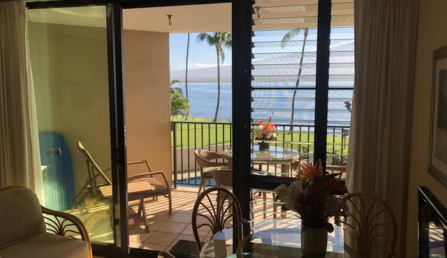 Beautiful Oceanfront Maui Condo
