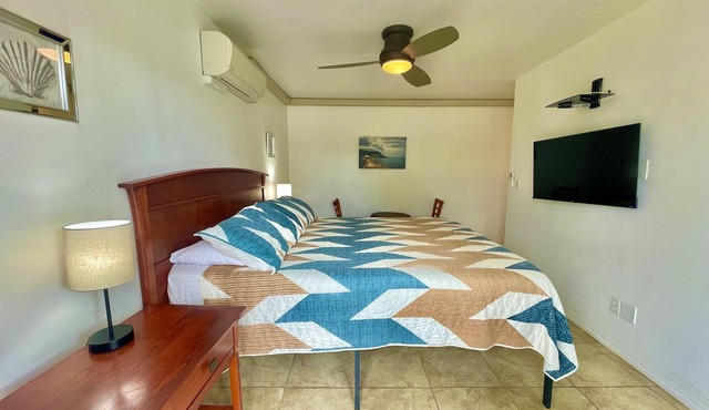 Beautiful Studio By The Beach! 1BR
