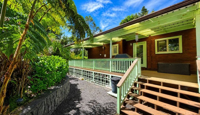 Beautiful Volcano Getaway With Hot Tub Near National Park