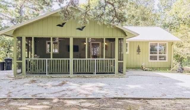 Beaver Lake HideAway ~ Rocky Branch ~ HOT TUB! in Rogers