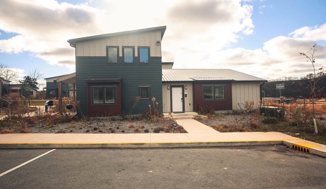 Bluffside Gardens Maple Series Unit 1B in Decorah
