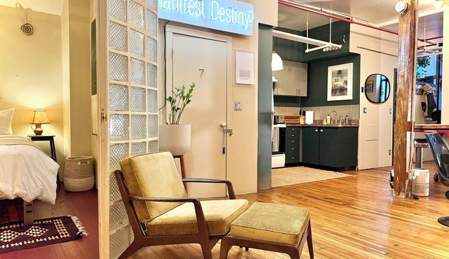 Bright Artist Loft in Williamsburg Brooklyn