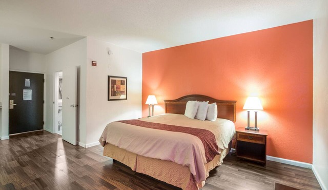 Budgetel Inns & Suites - Atlanta Galleria Stadium in Atlanta