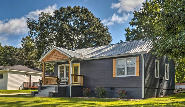 Bungalow w/ Golf Cart, 1/2 Mi to Historic Square! in Covington