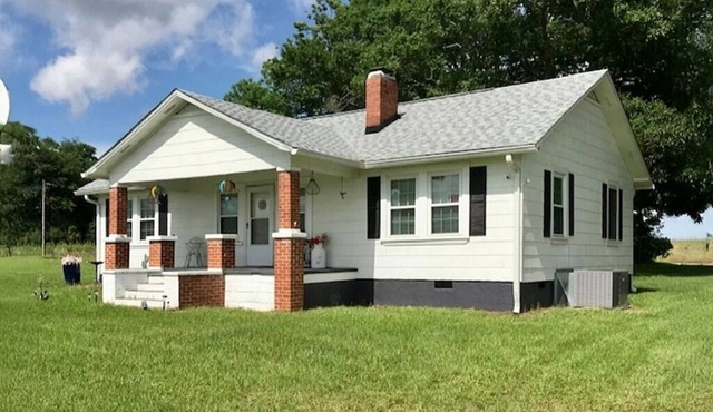 CHARMING, AFFORDABLE 3-BEDROOM FARM HOUSE, DOERUN NEAR VENUES MOULTRIE, TIFTON in Doerun