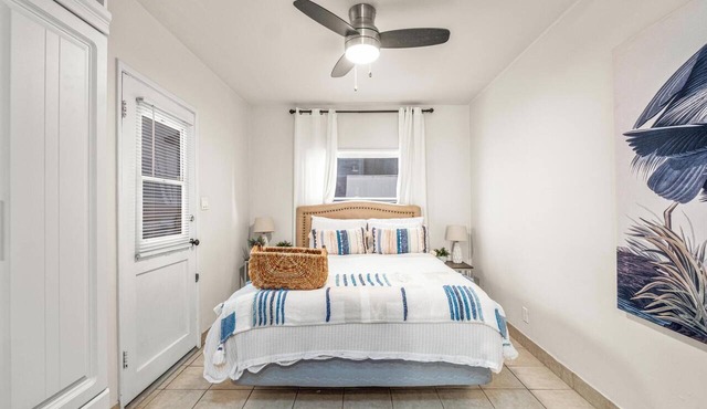 Charming Beachside Apt with Laundry, Steps to Shore! in Hermosa Beach