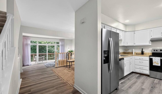 Charming Townhome by Sca-mm-er Host in Silver Spring