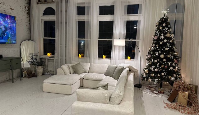 Chic Loft in the Heart of Downtown Johnstown in Johnstown