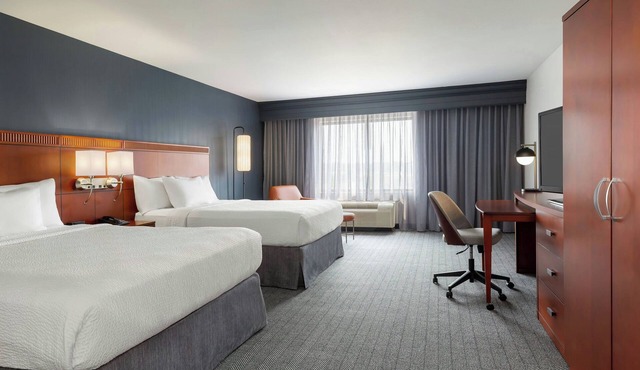 Courtyard by Marriott Madison West Middleton in Middleton