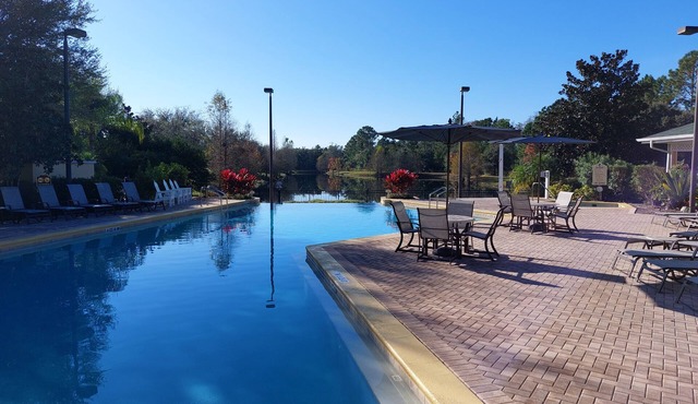 Cozy condo just 11 minutes drive to Walt Disney World® Resort