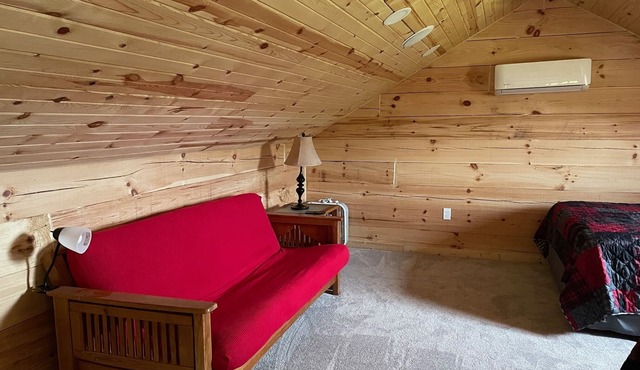Cozy hillside retreat near trout stream, public forest and UTV trails. in Richland Center