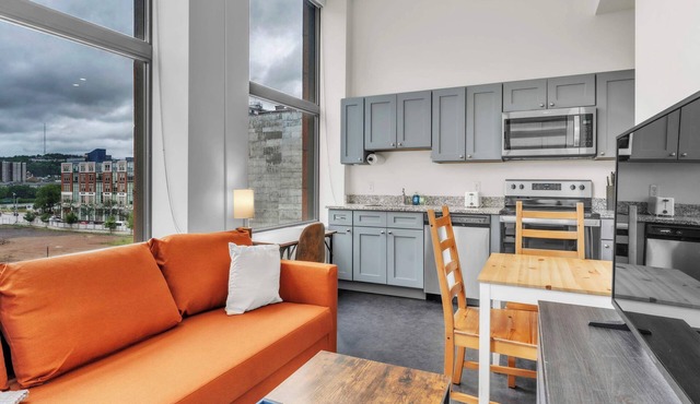 CozySuites Modern 1BR in Downtown Pitts 20 in Pittsburgh
