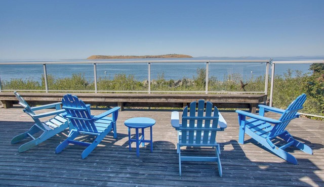 Direct Beach Access! Quiet Diamond Point Retreat in Sequim