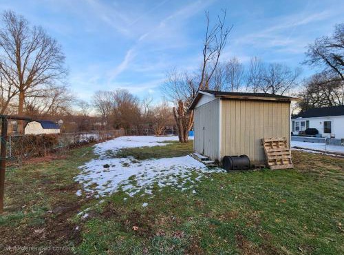 Dog-Friendly Home w Fenced Yard nr Berea College