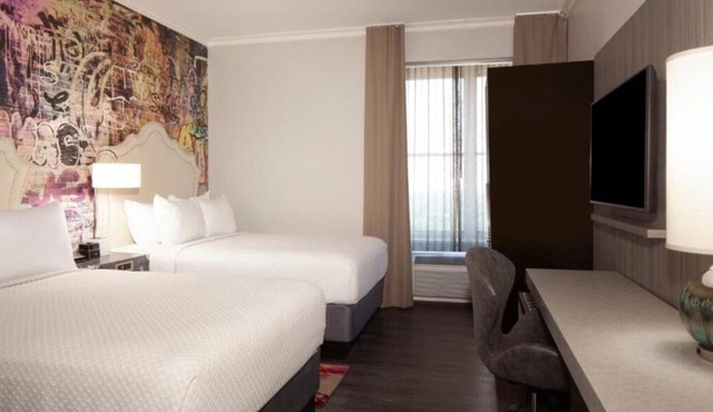 Double Bed Bliss, Hotel Indigo Atlanta Midtown, Near The Fox Theatre, 2 Rooms