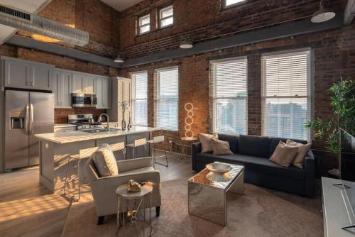 Entire Historic Building Sleeps 30 in Cincinnati