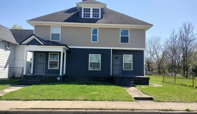 Fantastic 3-bedroom house with AC, heating and internet in South Bend in South Bend
