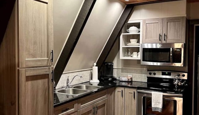 Fantastic A-Frame Cabin for a Couples' Getaway near Robesonia, Pennsylvania in Robesonia