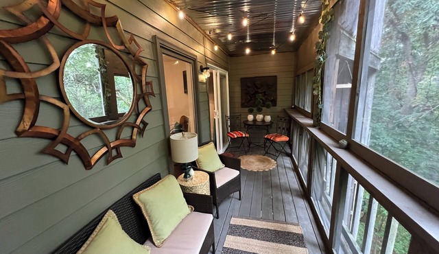 Forest Getaway & Golf at Lake in Bloomington