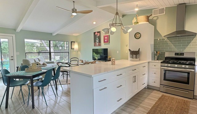 Garden Oasis Retreat — Your Private Sarasota Escape in Sarasota
