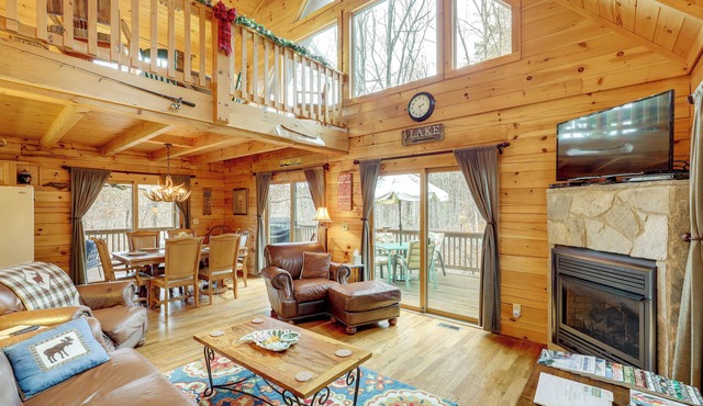 Great for Groups! Quiet Nebo Cabin w/Lake Access