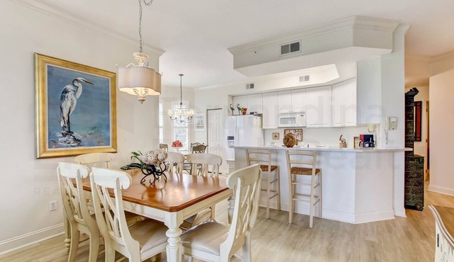 Ground floor unit in gated community. Tastefully decorated and located on southern end of Island. in Fernandina Beach