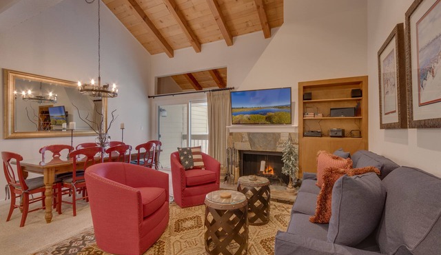 High Ground: 3 BR, 2 BA Townhouse in Carnelian Bay, Sleeps 6 in Carnelian Bay