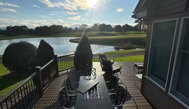 Hiland Park Estate: Stunning Views & Large Ensuits in Queensbury