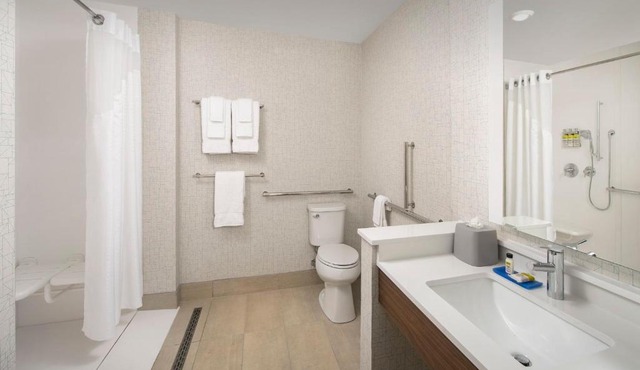 Holiday Inn Express & Suites Kingsland I-95-Naval Base Area by IHG