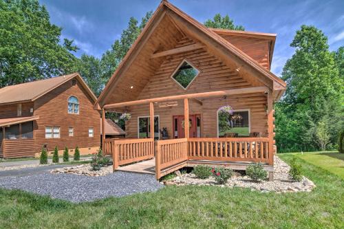 Hot Tub, Pool Access & Fire Pit: Gatlinburg Cabin in Gatlinburg