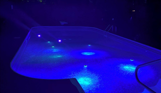 🌟HOT TUB🌟Game Room Getaway Private Home Near Greer Seasonal Pool