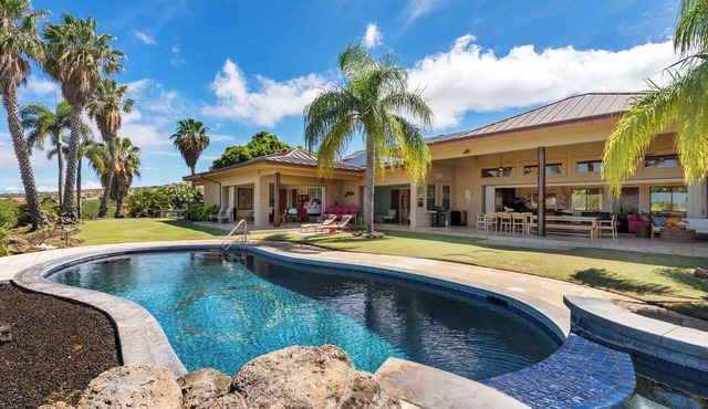 Hula Hula Ranch - 7 Bedrooms, Pool, Ocean View!