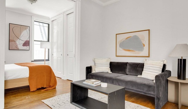 Ideal Kips Bay 1BR w/W/D, near East River & 6 Train, by Blueground in Midtown