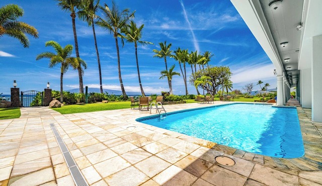 Lahaina Shores Front St Oceanfront Resort | Pool, Hot Tub, Beachfront, Sleeps 4