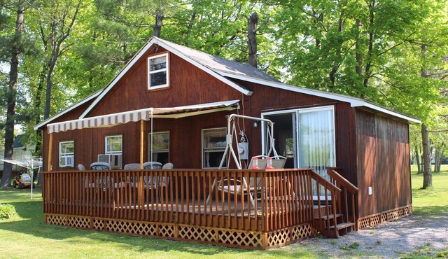 Lake House cottage