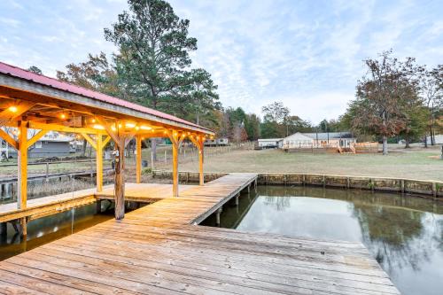 Lake Sinclair: Since Day 1 Family Lake House in Meriwether