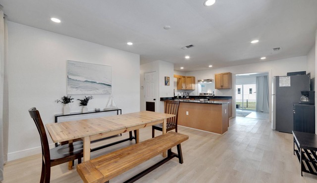 Lakefront Oasis | 15-25% Off | Dog Friendly | Tampa Bay in Tampa