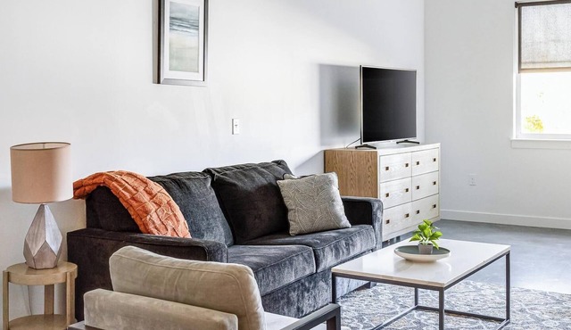 Landing | Amazing Studio, Gym, Game Room in South Salt Lake