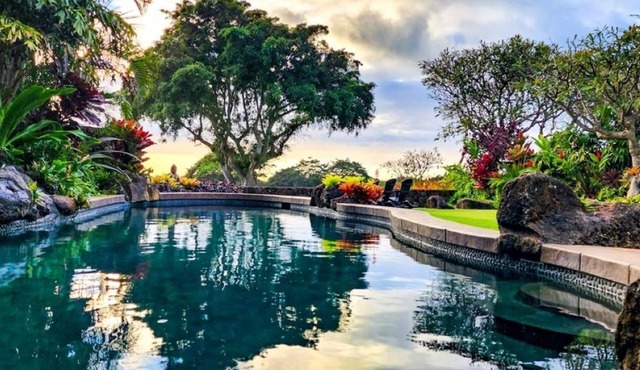 Luxury Hawaiian Modern Home Ocean Views Huge Heated Pool 3 Primary Suites