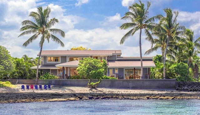 LUXURY PUAKO BEACHFRONT ESTATE and GUESTHOUSE