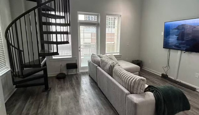 Luxury Two Story Corner Loft in Atlantic Station