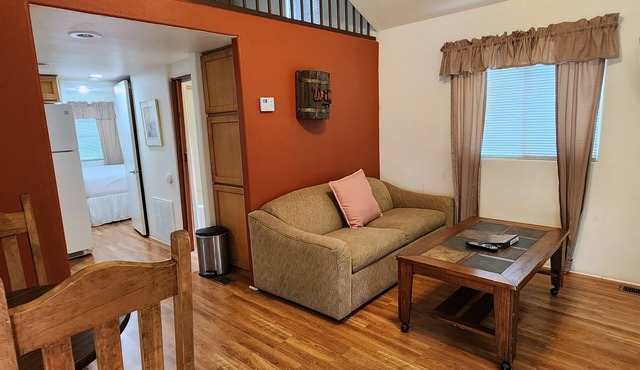 Mendelbaum Winery Guest Cabins in Fredericksburg
