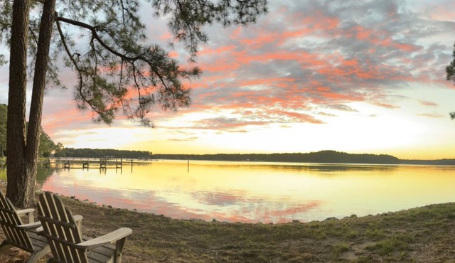 Minutes from Downtown St. Michaels | Private Boat Ramp | Dock in Bozman
