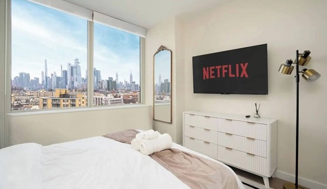 Modern Hoboken Stay Near NYC w Pool Gym